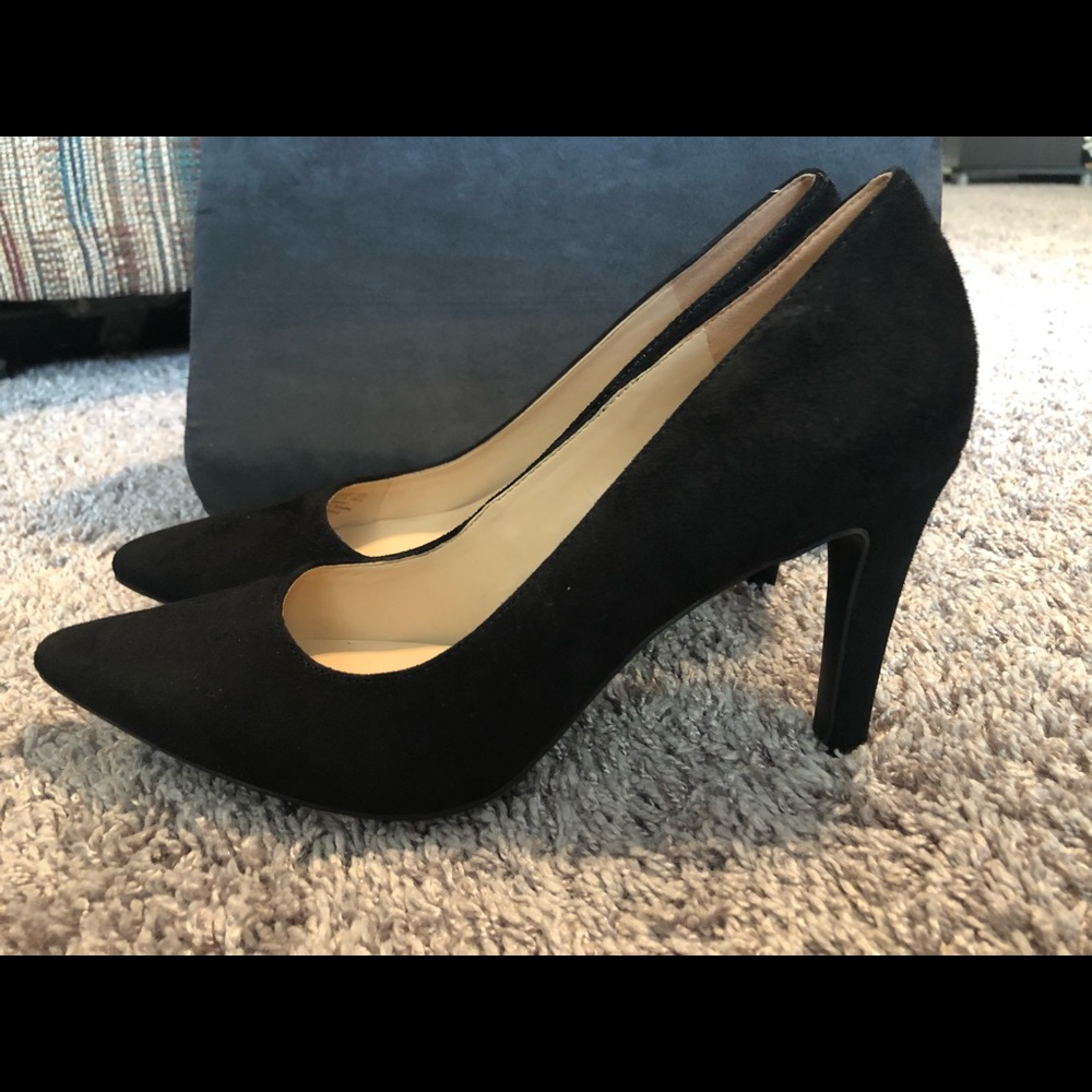 Black Suede 7.5M Franco Sarto Pumps
